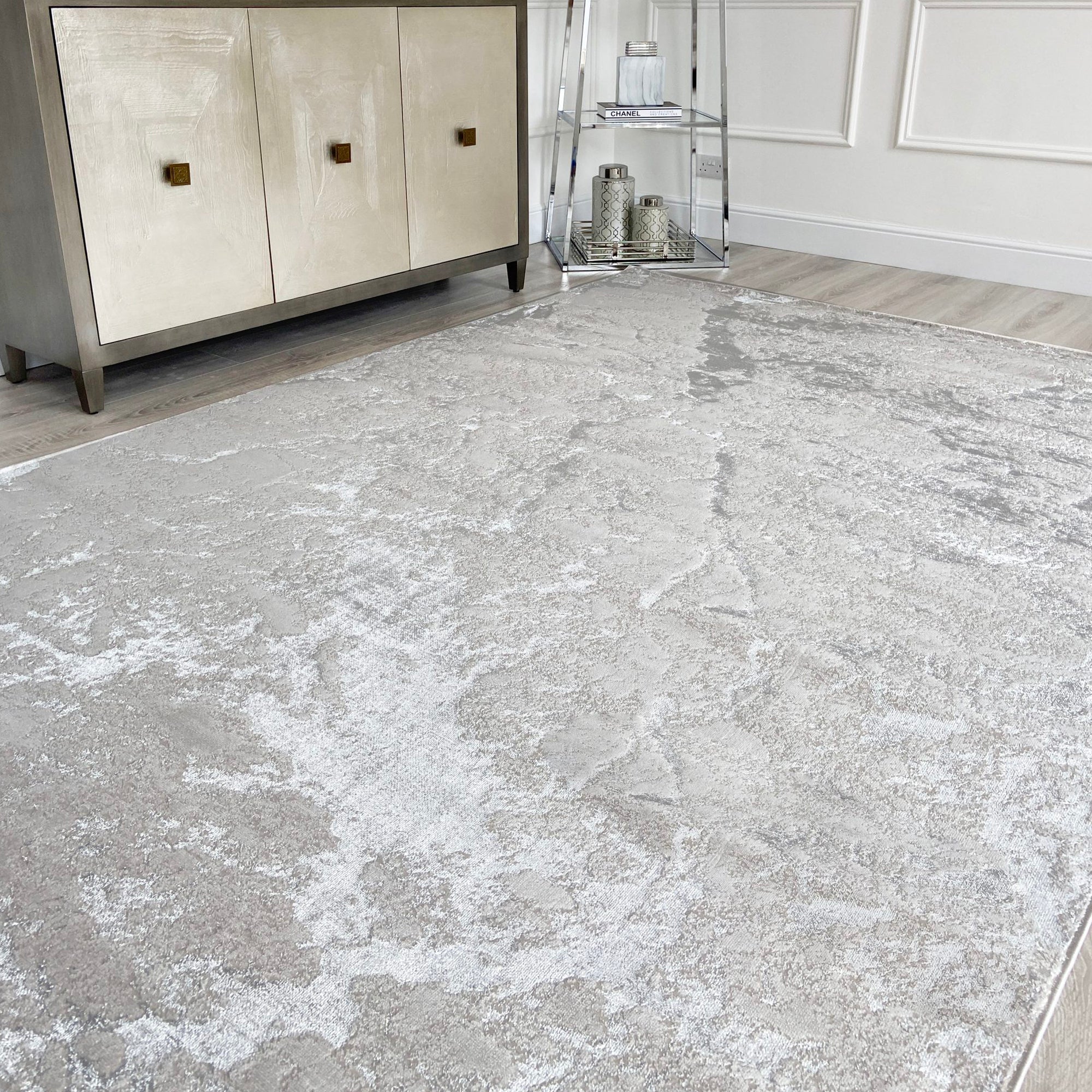Aurora Solar Cream and Silver Marble Design Rug