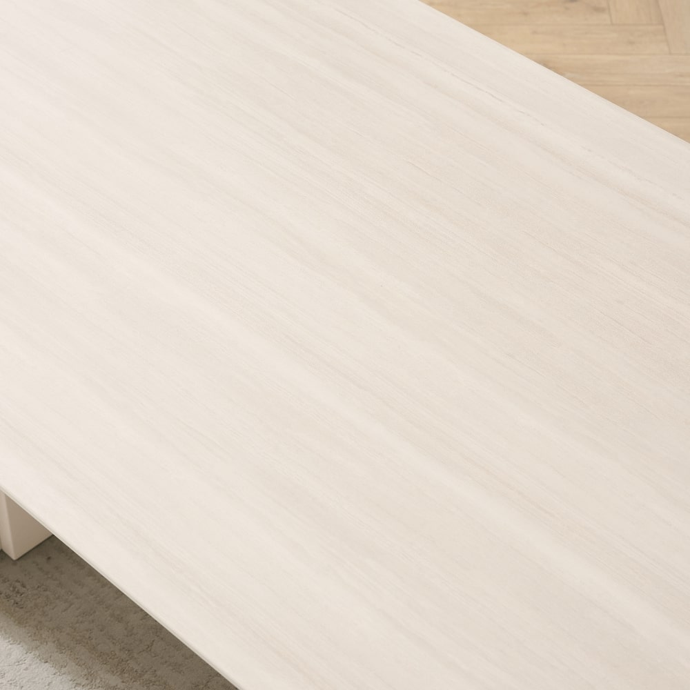 ]dining table