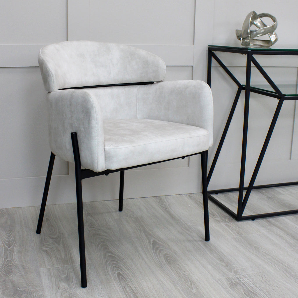 Liang Cream Velvet Dining Chair