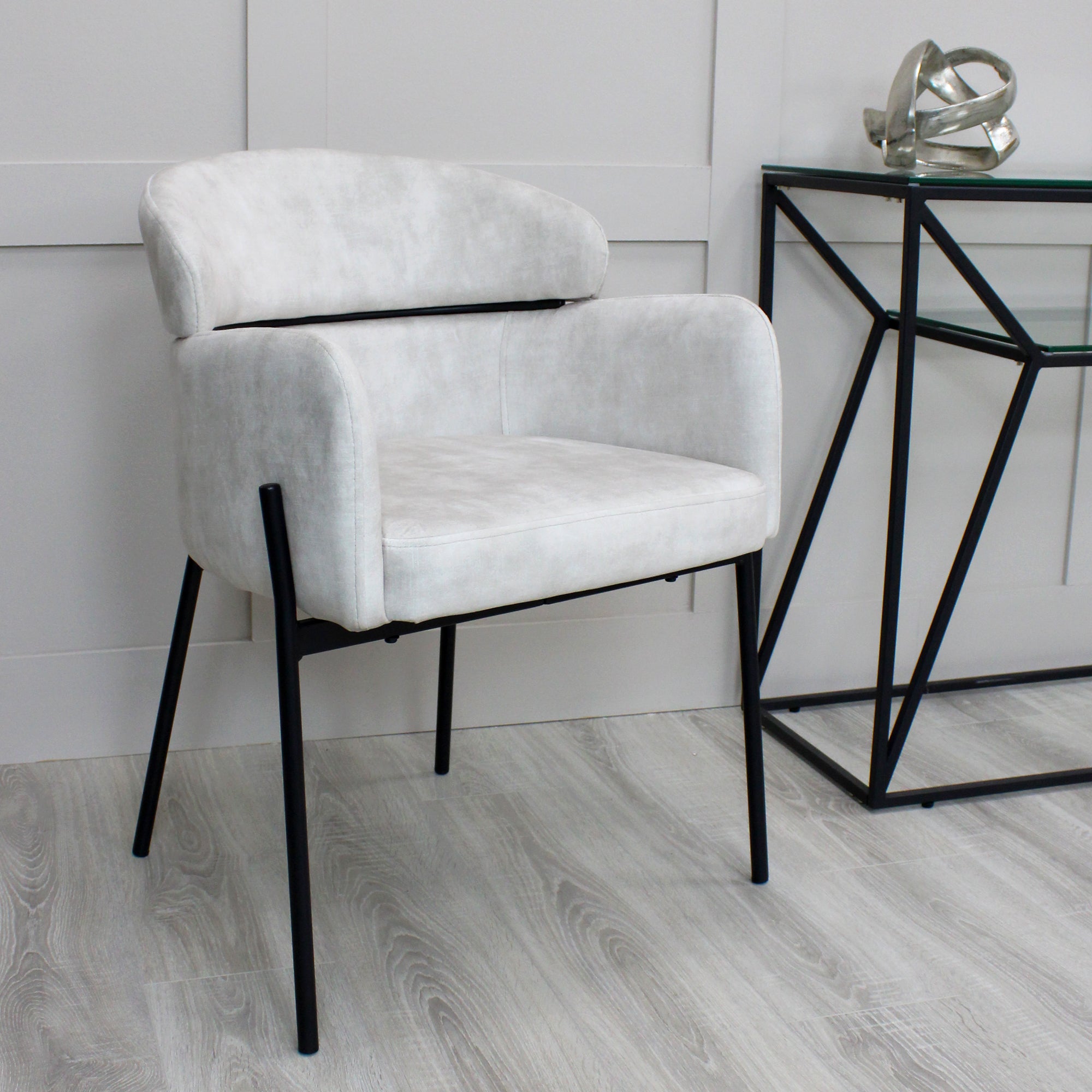 Liang Cream Velvet Dining Chair
