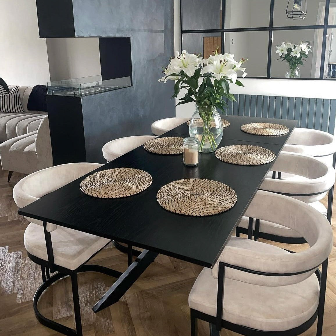 Mia Curved Cream Velvet Dining Chair
