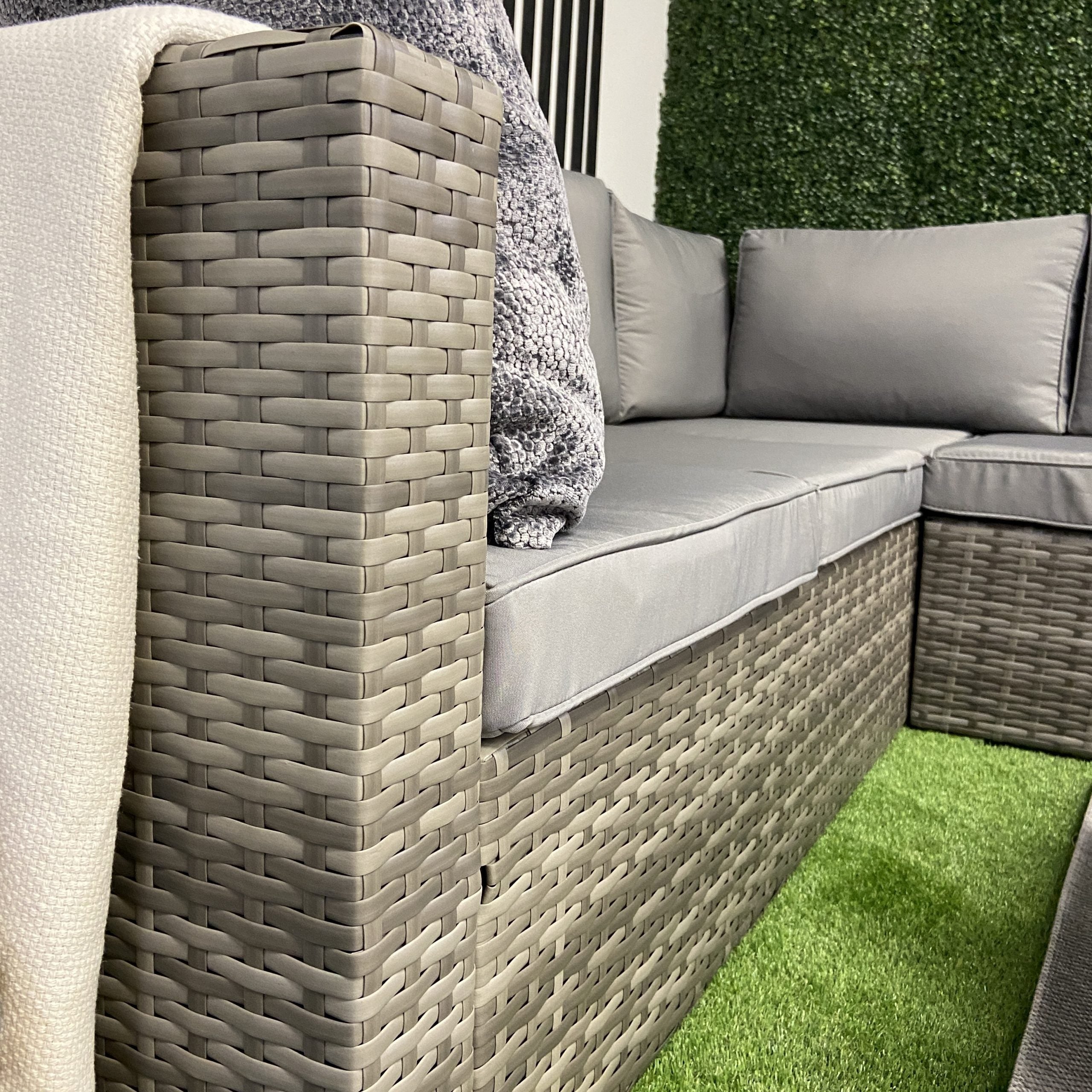 Sydney Grey Rattan Garden Corner Sofa Set with Ice Bucket